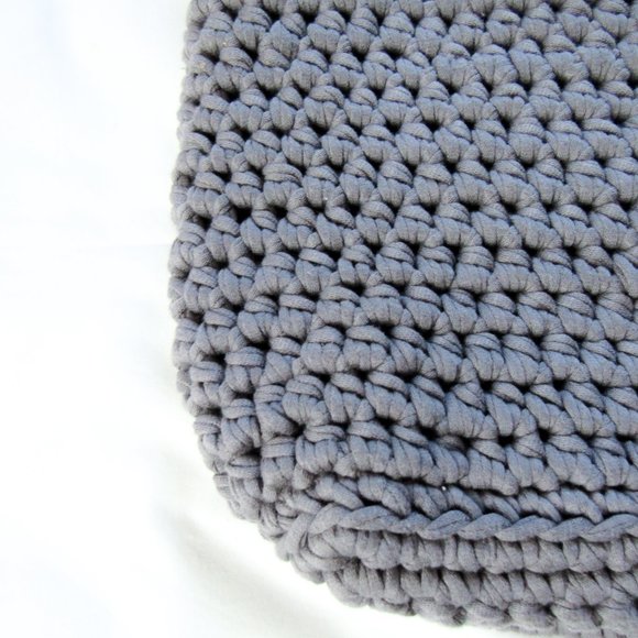 Chic + Minimal Knit Tote Purse Fashion Bag in Charcoal Grey - Picture 5 of 8